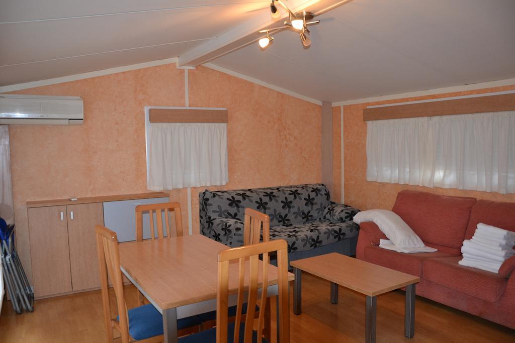 Camping Fuentes Blancas Burgo Zewnętrze zdjęcie