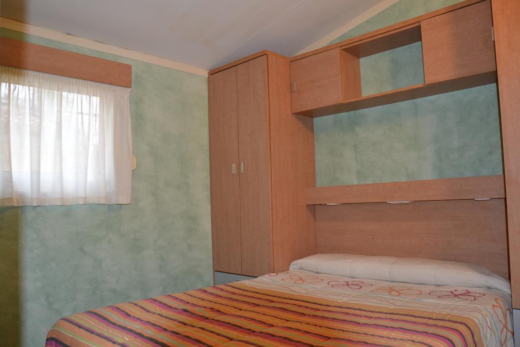Camping Fuentes Blancas Burgo Zewnętrze zdjęcie