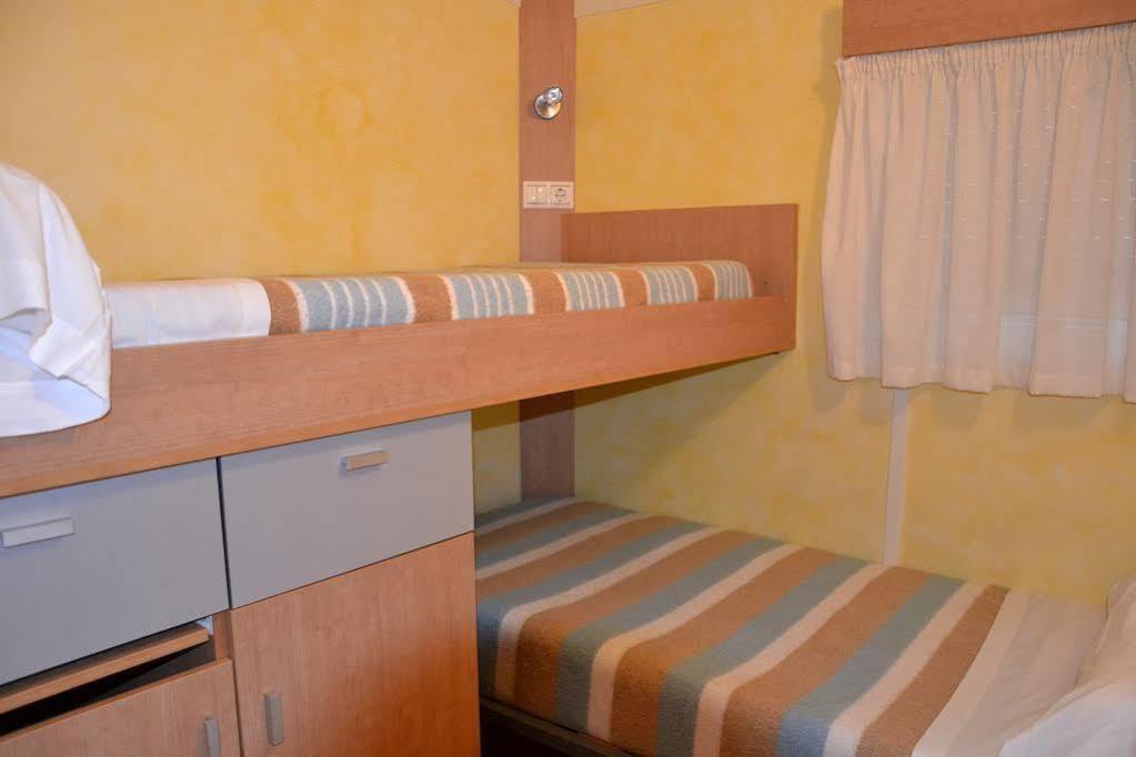 Camping Fuentes Blancas Burgo Zewnętrze zdjęcie